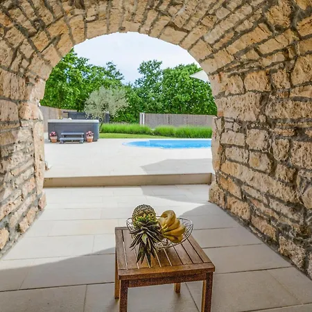 Prázdninový dům Luxurious In Brscici *