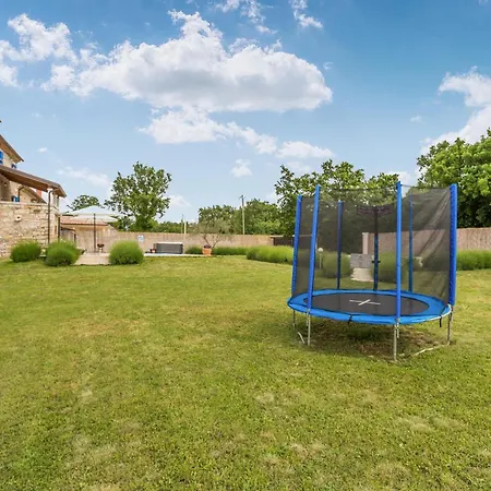 Prázdninový dům Luxurious In Brscici
